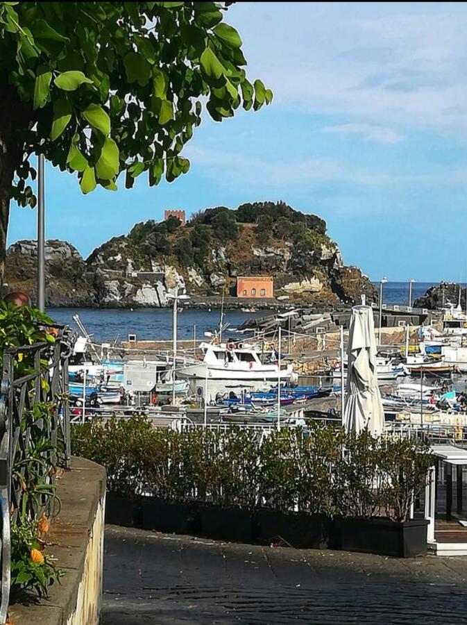 La Petite Maison Aci Castello Buitenkant foto