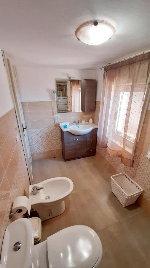 La Petite Maison Aci Castello Buitenkant foto